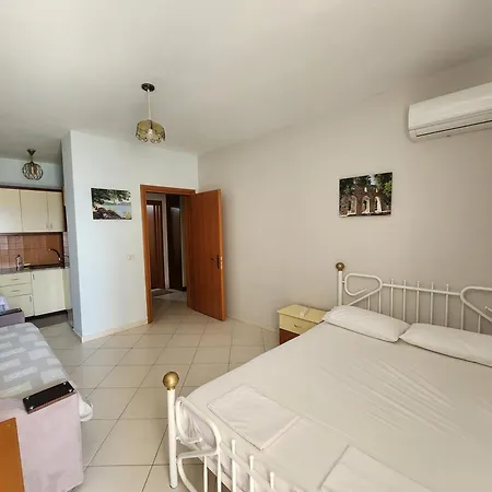 Caramel Sun Apts Σαράντα